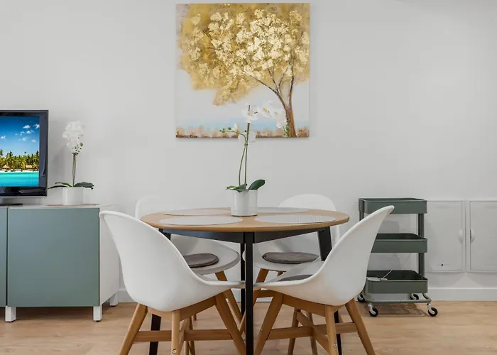 Appartement Cozy Near The By Costarentals - Ref 117